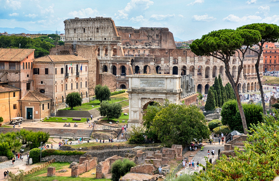 roman-forum-colosseum